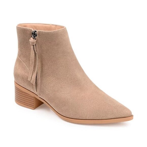 Journee Collection Womens Size 7.5 Faux Leather Sadiya Pointed Toe Booties $85 - Picture 1 of 9